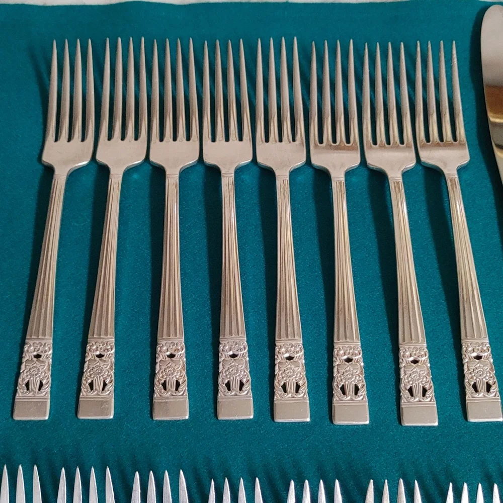 VTG 43 Pcs Coronation Silver Plate Flatware Set 1936 Community